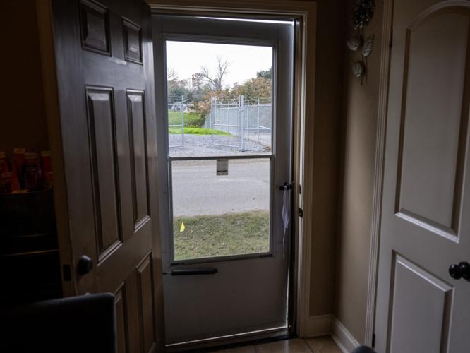 BR.dvillenoise.adv_2483 MJ.JPG